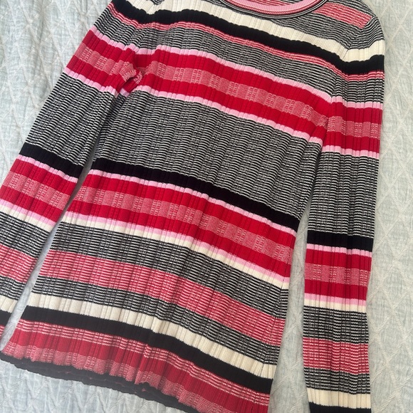 Ann Taylor skirt and sweater set - Picture 2 of 7